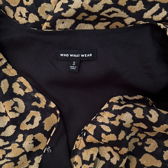 Who What Wear Long Sleeve V-Neck Sheer Leopard Animal Print Midi Dress - Picture 12 of 15